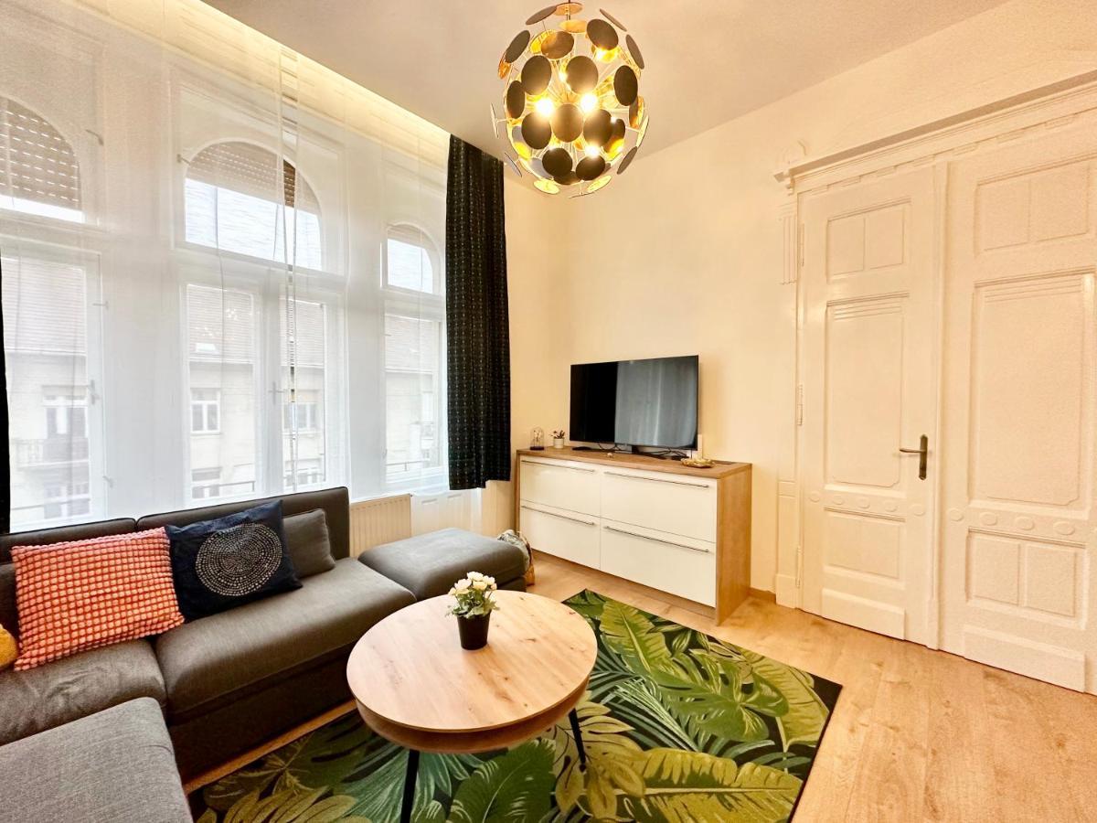 Luxory Design Apartment#Bakats#Freeparking#8Ppl Budapest Exterior foto